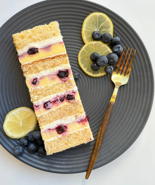 Lemon blueberry cake